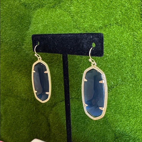 Elegant Navy Blue and Gold Kendra Scott Dani Drop Earrings - Picture 3 of 7